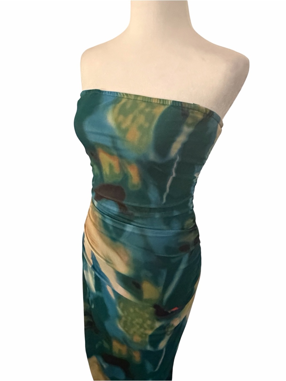 NWOT Strapless Abstract Print Ruched Maxi Dress Size M - Picture 5 of 6